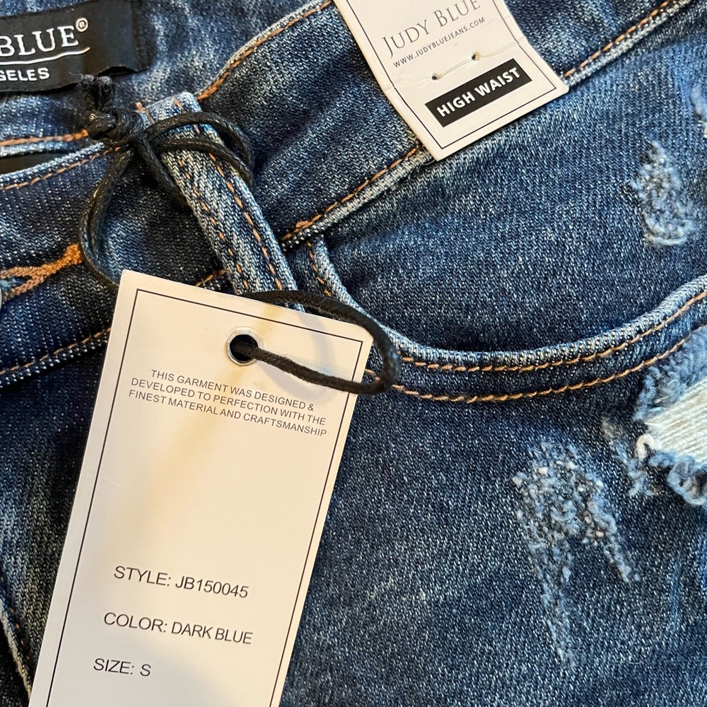 NWT Judy Blue Amaya High Waist Distressed Shorts size S - Picture 6 of 6